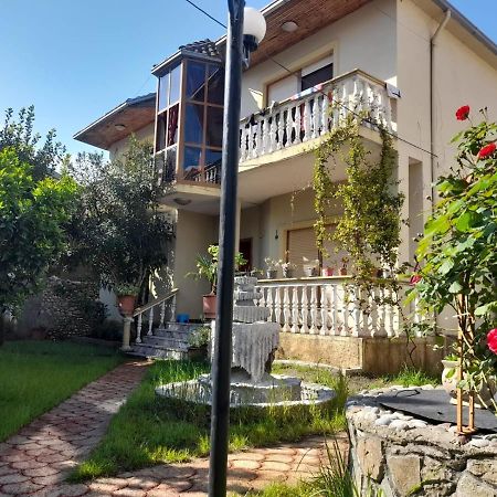 Gather Inn Guest House Shkodra Exterior foto