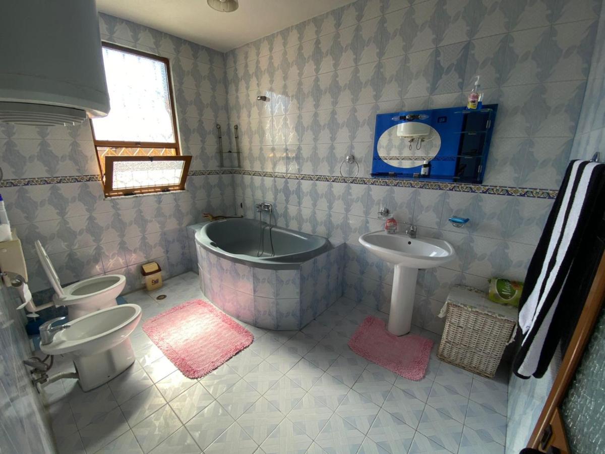 Gather Inn Guest House Shkodra Exterior foto