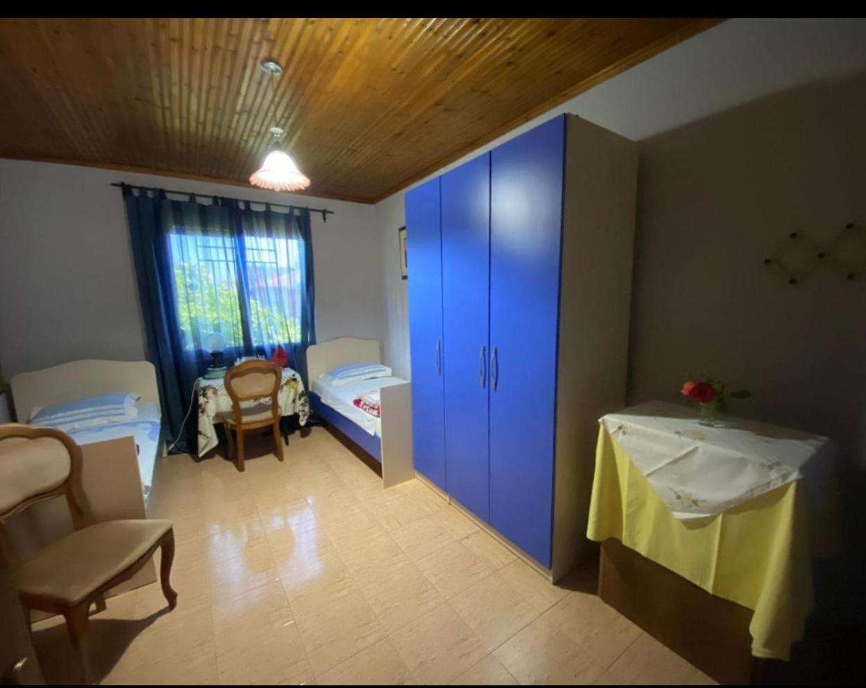 Gather Inn Guest House Shkodra Exterior foto